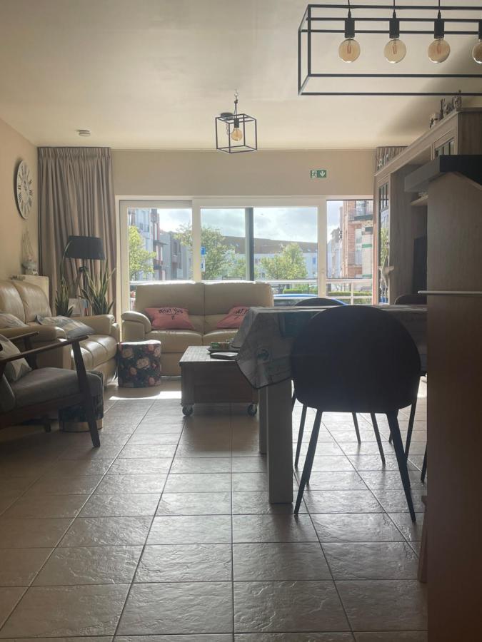 Des Ambassadeurs Apartment Бланкенберге Екстериор снимка